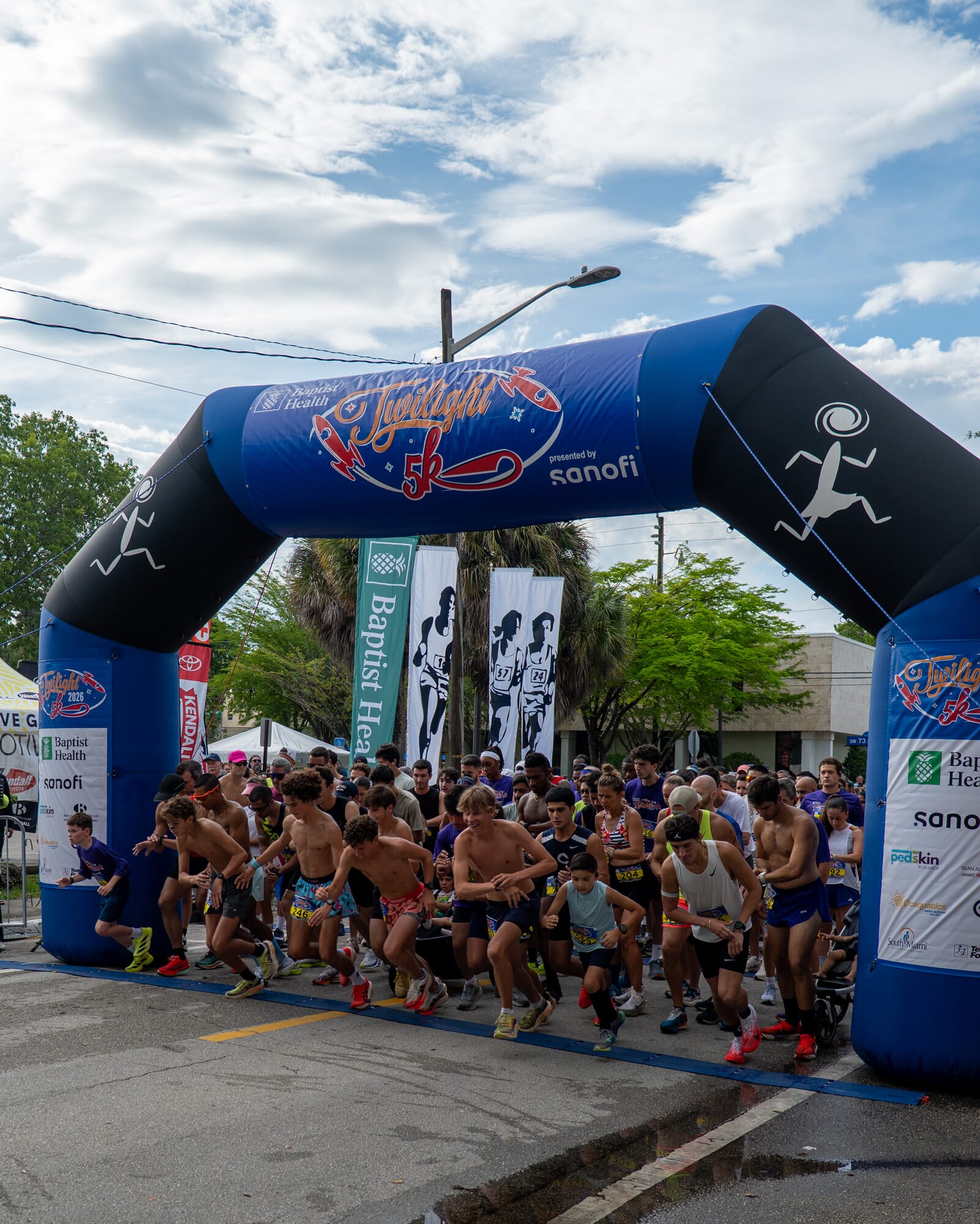 Start LIne at Twilight 5K