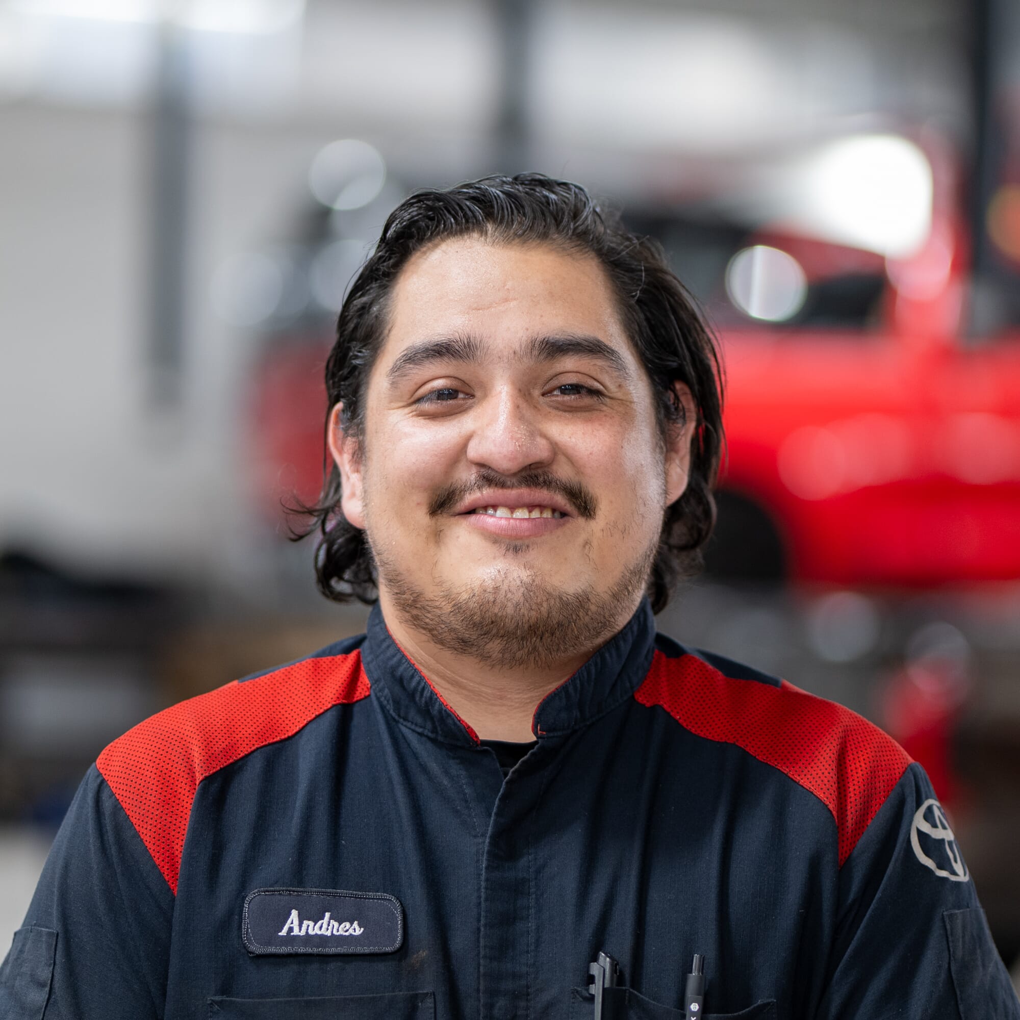 Service Technician ANDRES ERREGUIN Service Kendall Toyota