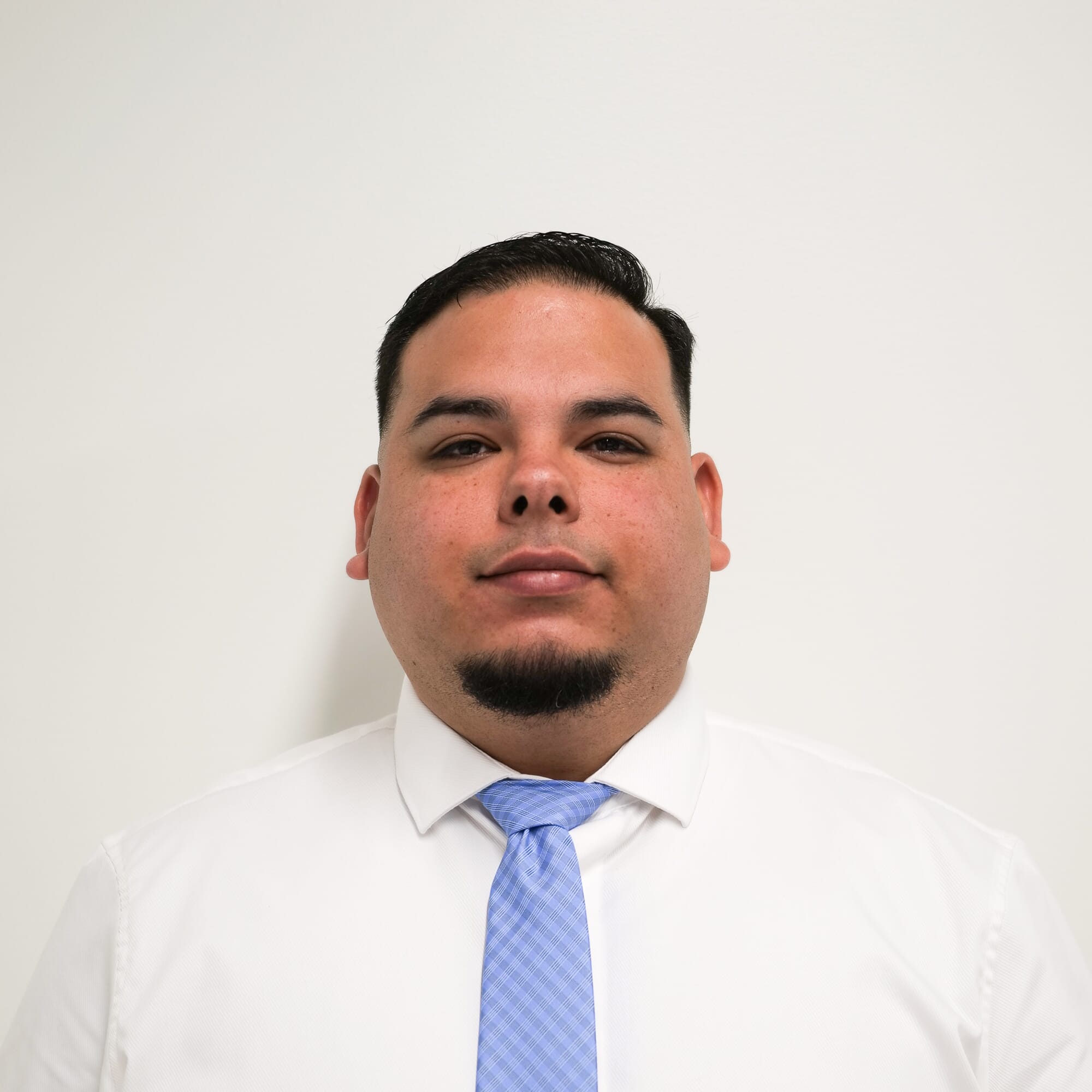 Sales Finance Consultant YUNIESKI MOSQUEDA Sales Kendall Toyota