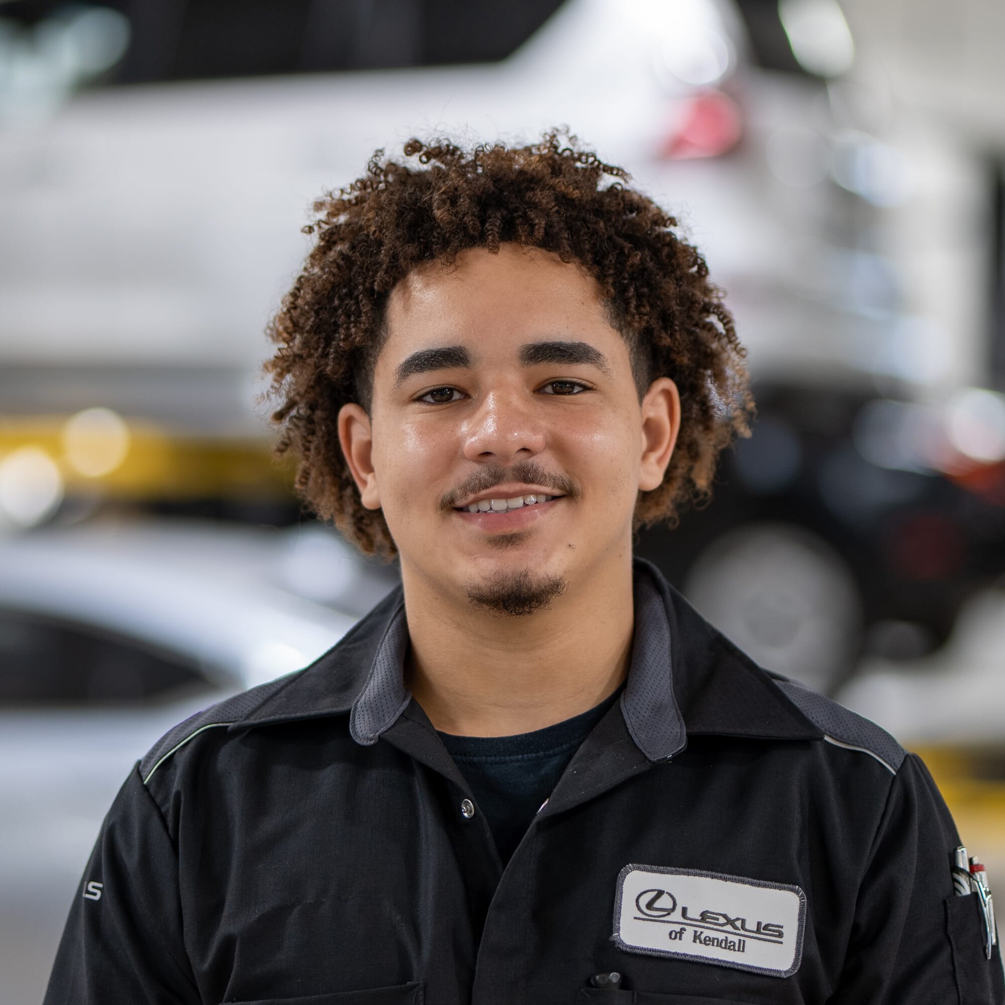 Service Technician Apprentice RAYMOND MORALES Service Lexus of Kendall