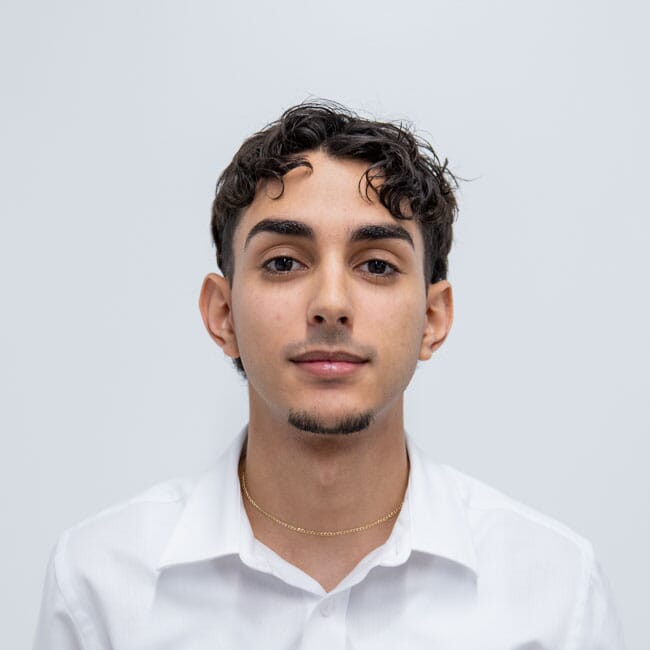 Sales Product Specialist LUIS RODRIGUEZ Sales Lexus of West Kendall