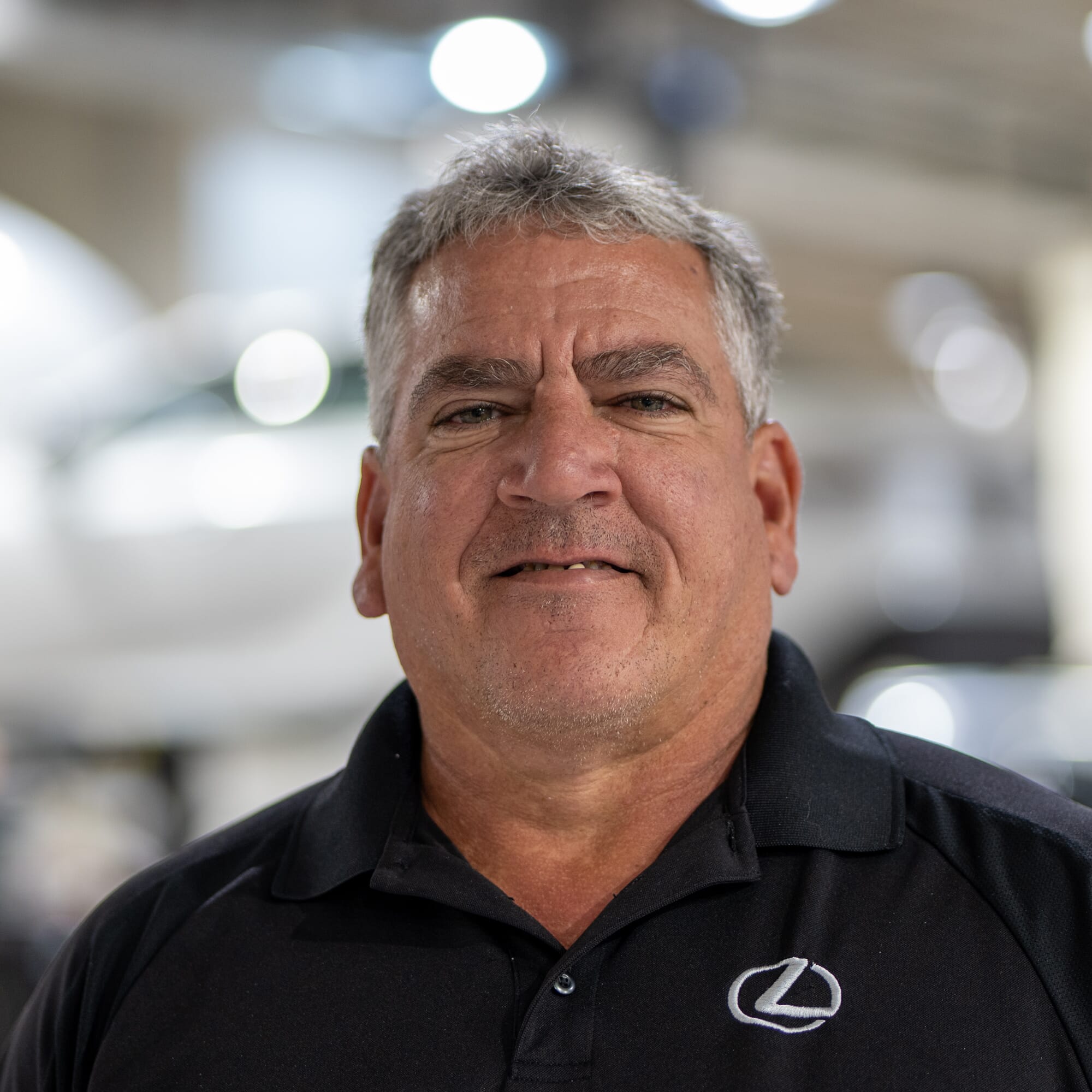 Service Service Advisor ROBERT PEREZ Service Lexus of West Kendall