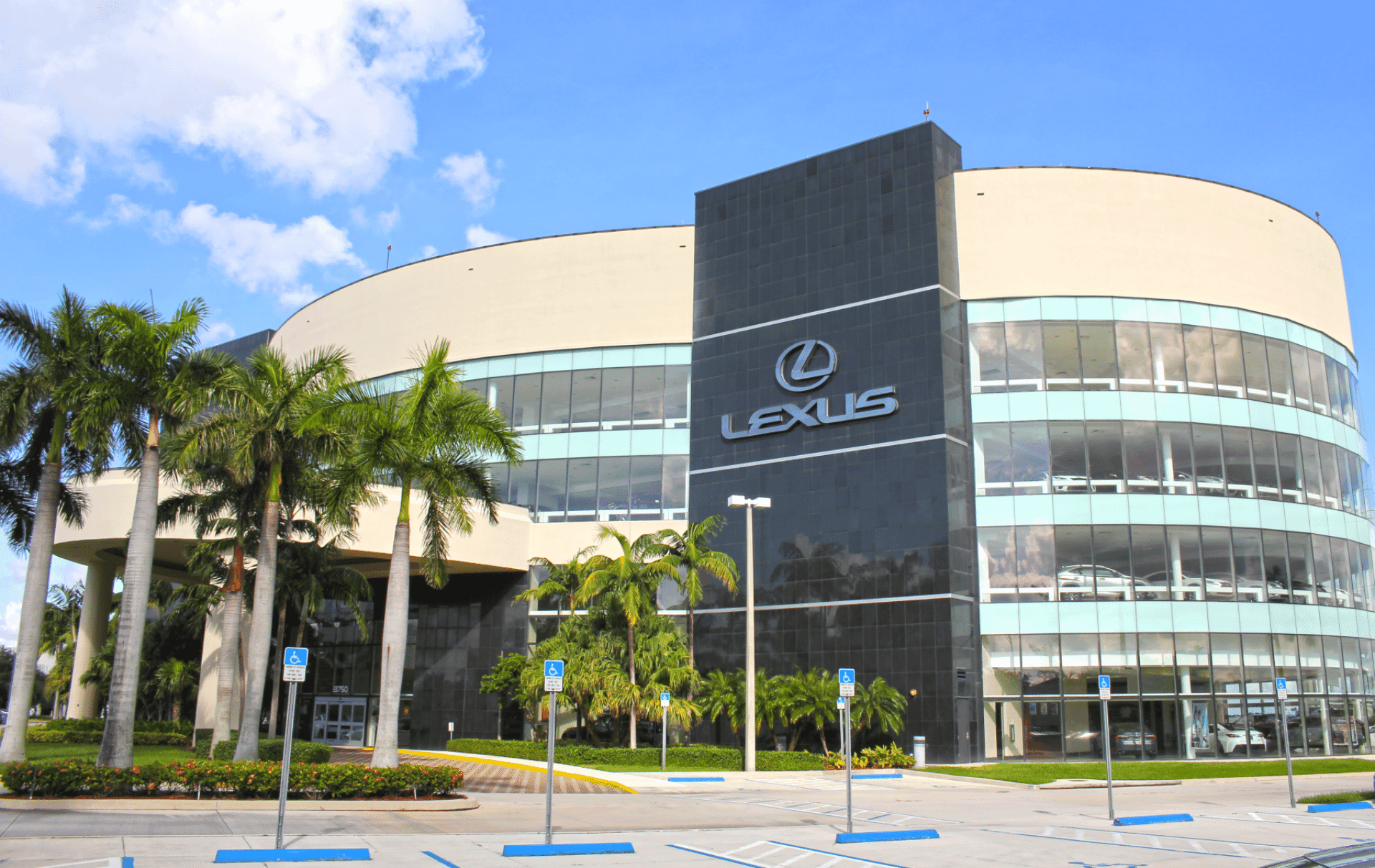 Lexus of West Kendall Sales Building
