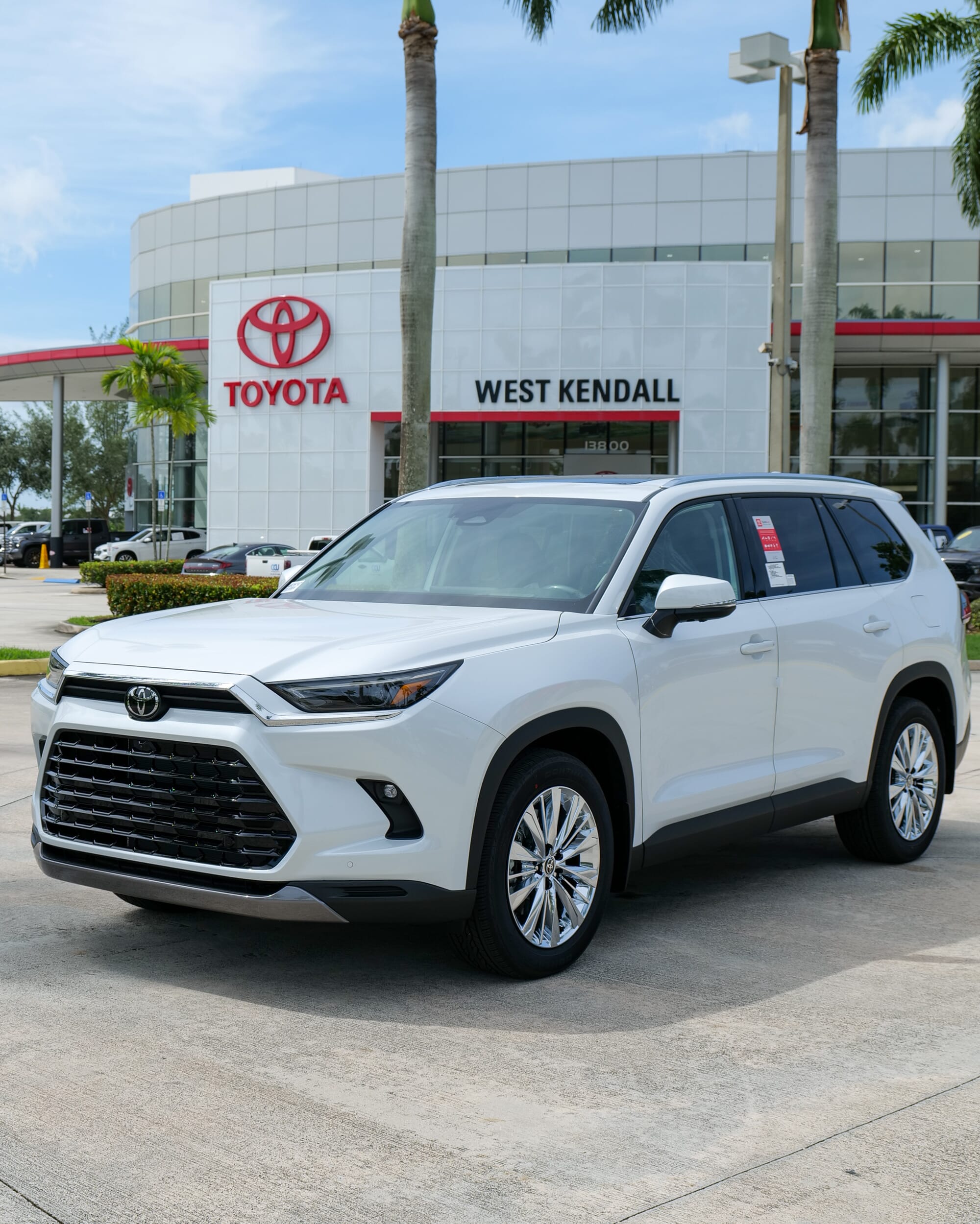Toyota Grand Highlander Dealer in Miami
