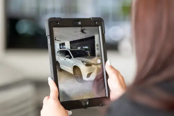 Lexus service advisor