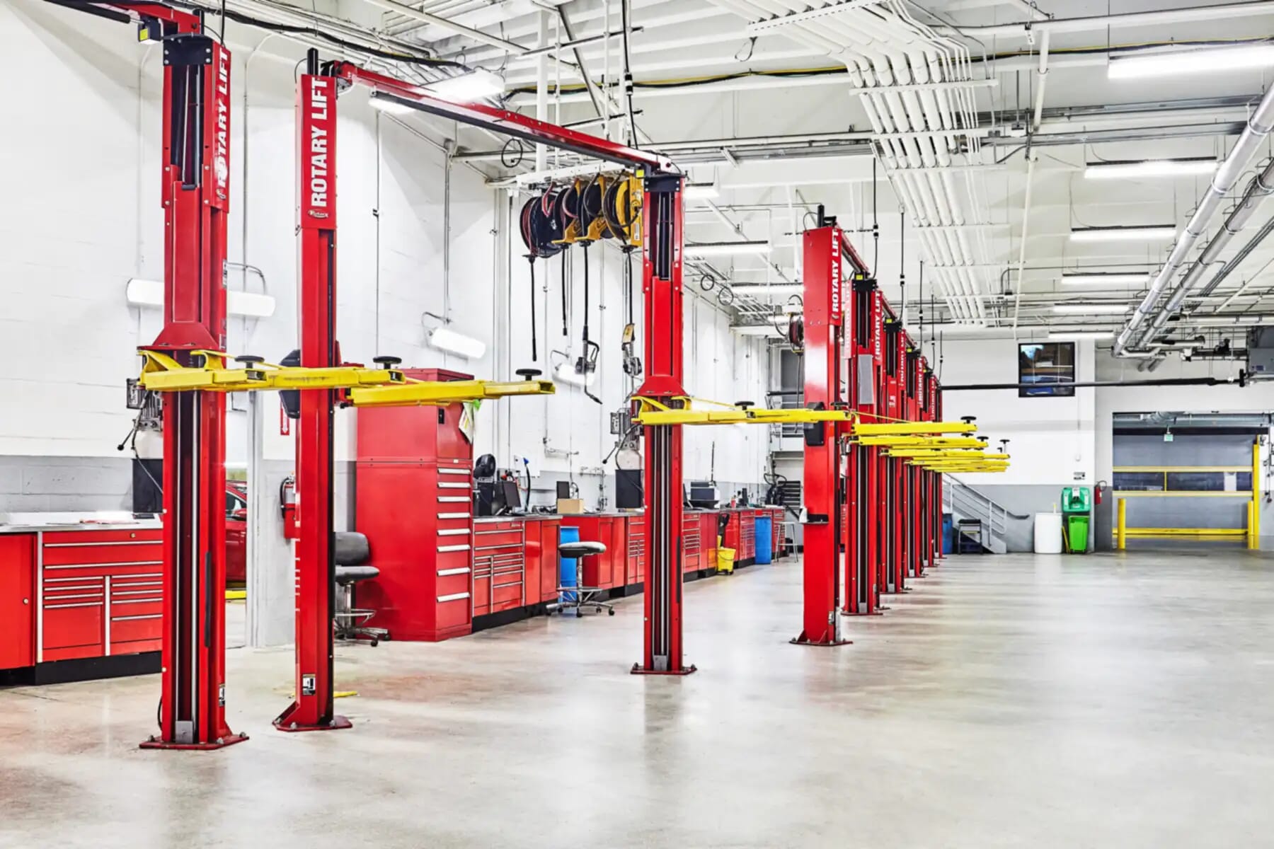 Toyota service bays