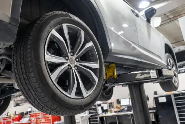 Lexus service vehicle repair